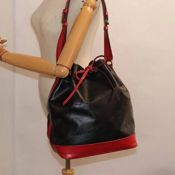 LOUIS VUITTON Epi Noe Shoulder Bag Bicolor Black Red - Picture 1 of 16